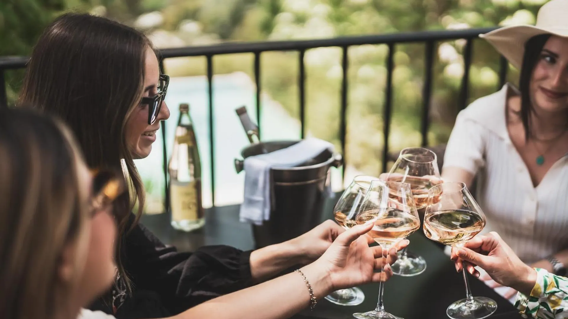 Les Lodges Sainte-Victoire Hotel & Spa Le Tholonet 5*,  Frankreich
